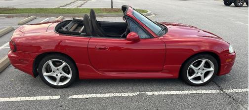 Red 2003 Mazda MX-5 Miata Base