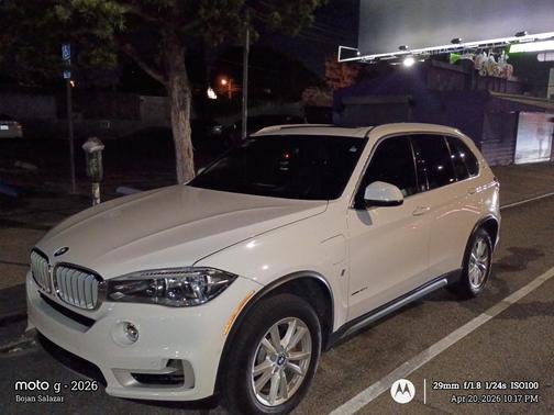 White 2018 BMW X5 eDrive xDrive40e