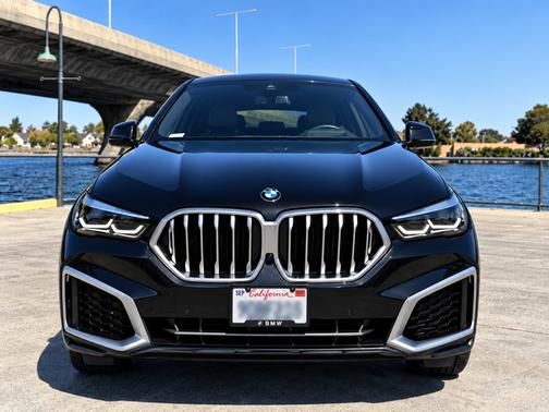 Black 2023 BMW X6 xDrive40i