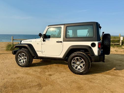 White 2017 Jeep Wrangler Rubicon