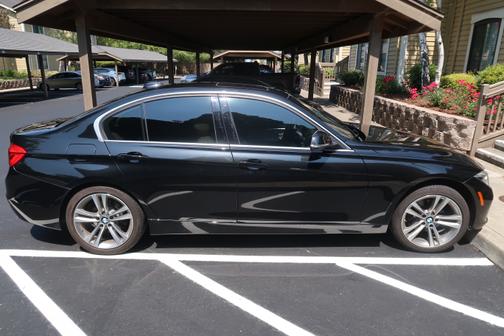 2018 BMW 330 i