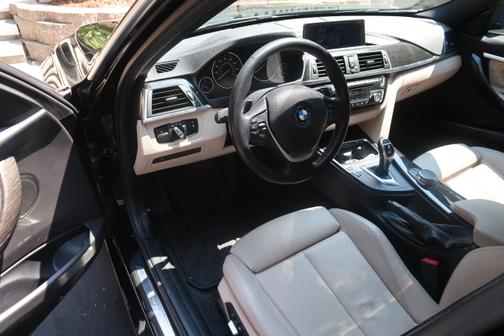 2018 BMW 330 i