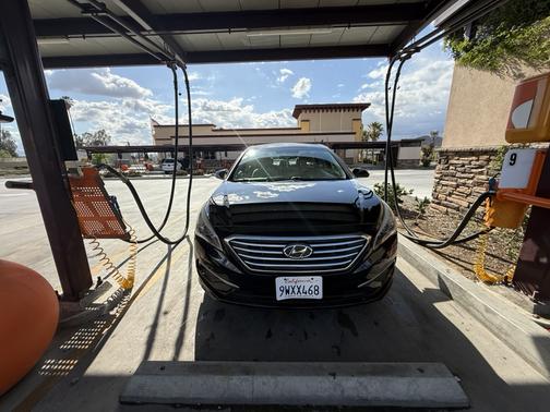 Black 2017 Hyundai SONATA SE