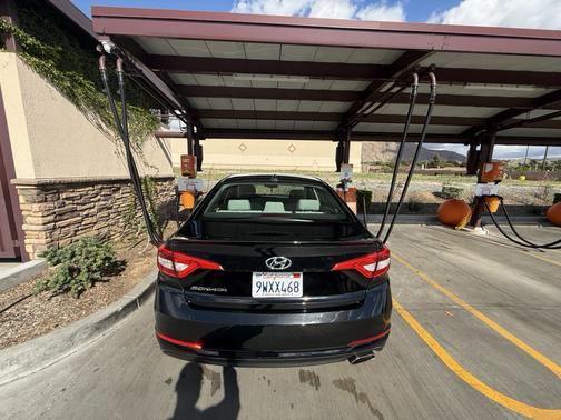 Black 2017 Hyundai SONATA SE