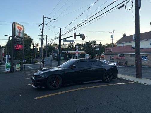 Black 2015 Dodge Charger SRT Hellcat