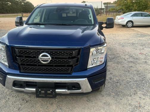 2021 Nissan Titan SV