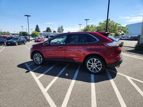 2018 Ford Edge Titanium