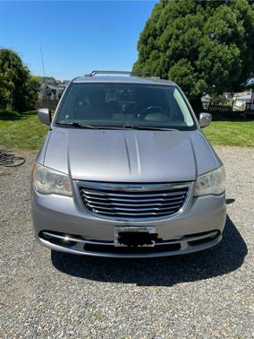 2013 Chrysler Town & Country Touring