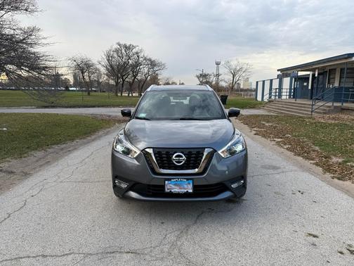 2019 Nissan Kicks SR