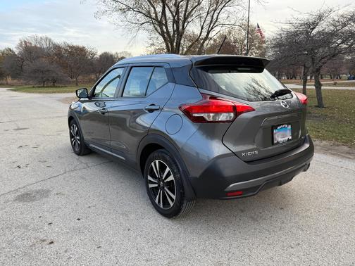 2019 Nissan Kicks SR