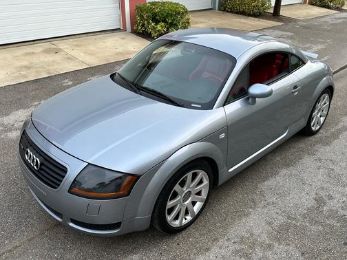 2002 Audi TT quattro