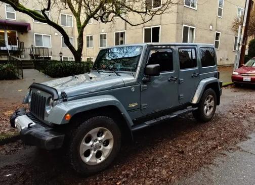 Gray 2014 Jeep Wrangler Unlimited Sahara