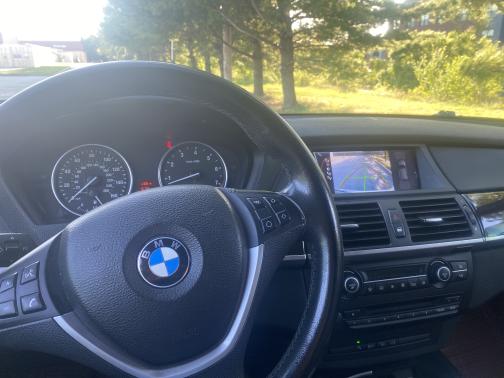 Photo 2 of 11 of 2011 BMW X5 xDrive 35i Sport Activity