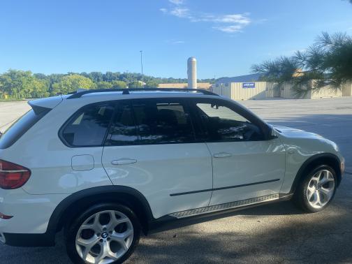 Photo 5 of 11 of 2011 BMW X5 xDrive 35i Sport Activity