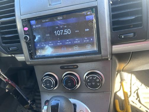 2010 Nissan Sentra 2