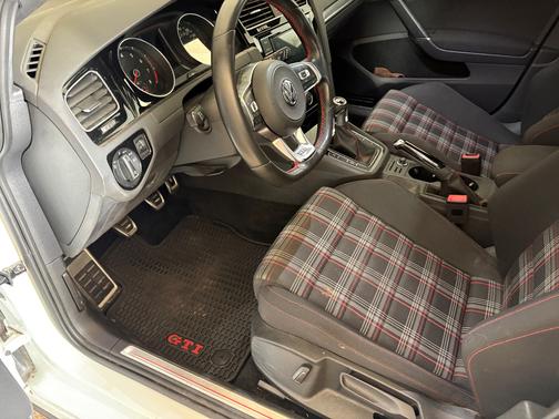 2020 Volkswagen Golf GTI 2.0T S