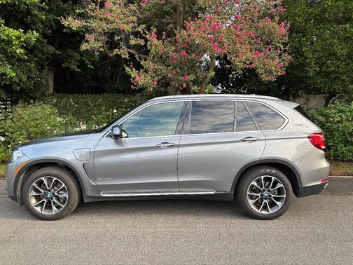 Gray 2017 BMW X5 eDrive xDrive40e