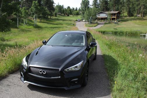 2015 INFINITI Q50 Sport