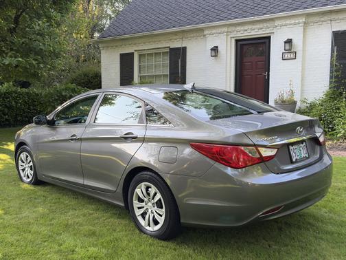 2013 Hyundai SONATA GLS