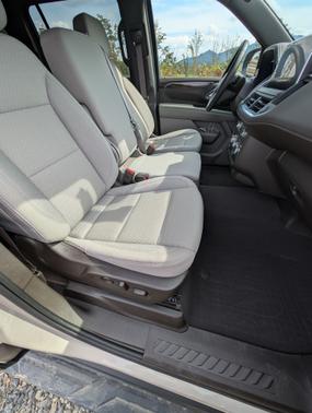 2024 GMC Yukon XL SLE