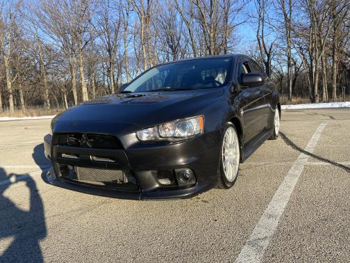 Photo 3 of 13 of 2014 Mitsubishi Lancer Evolution GSR