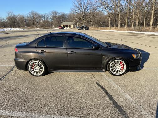 Photo 5 of 13 of 2014 Mitsubishi Lancer Evolution GSR