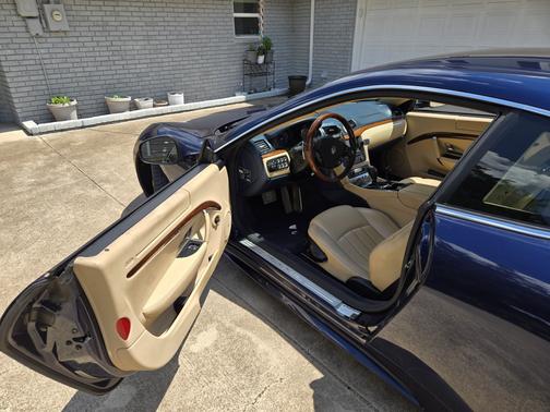 2011 Maserati GranTurismo S
