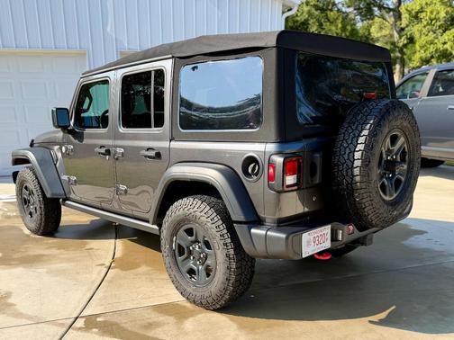 Gray 2018 Jeep Wrangler Unlimited Sport