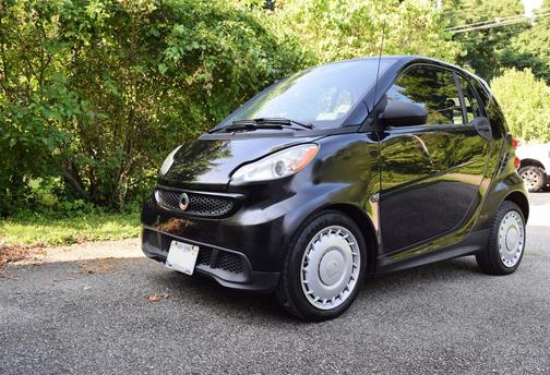 Black 2014 smart ForTwo Pure
