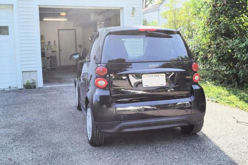 Black 2014 smart ForTwo Pure
