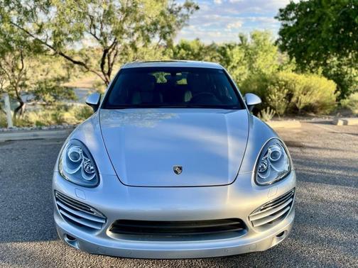 Gray 2013 Porsche Cayenne Cayenne S