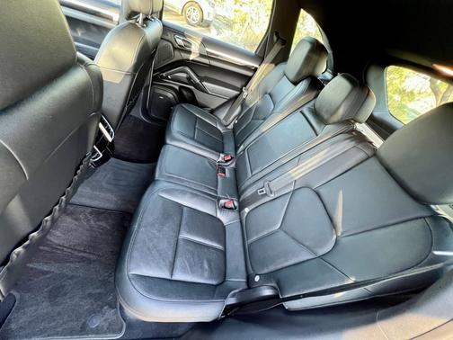 Gray 2013 Porsche Cayenne Cayenne S