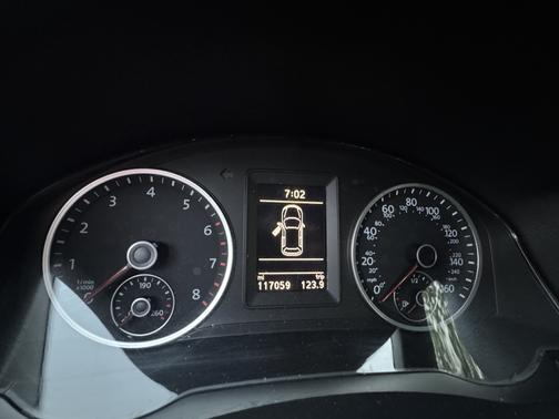 2017 Volkswagen Tiguan Limited 2.0T