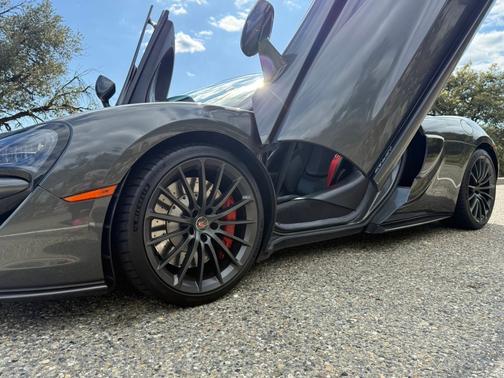 Gray 2017 McLaren 570GT Base