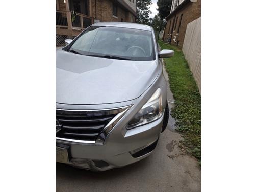Silver 2015 Nissan Altima 2.5 S