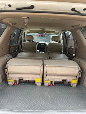 2004 Toyota Sequoia SR5