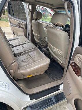 2004 Toyota Sequoia SR5