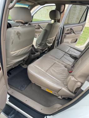 2004 Toyota Sequoia SR5