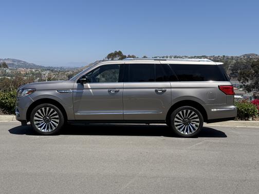 2019 Lincoln Navigator L Reserve