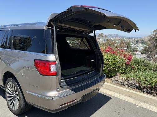 2019 Lincoln Navigator L Reserve