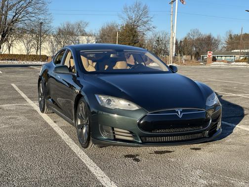 2013 Tesla Model S Performance