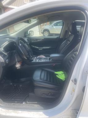 White 2023 Ford Edge ST-Line