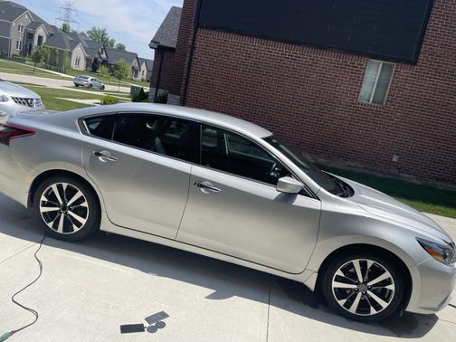 2017 Nissan Altima 2.5 SR
