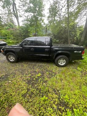 Black 2003 Dodge Dakota Sport Quad Cab