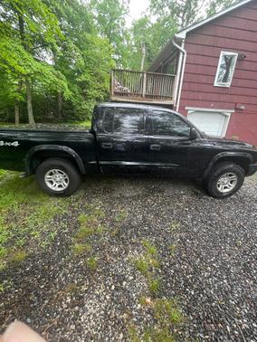 Black 2003 Dodge Dakota Sport Quad Cab