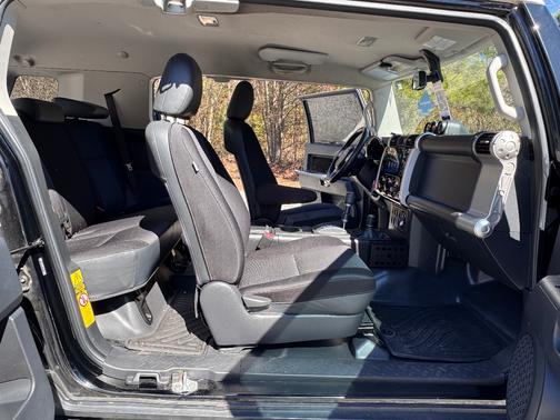 2012 Toyota FJ Cruiser Base