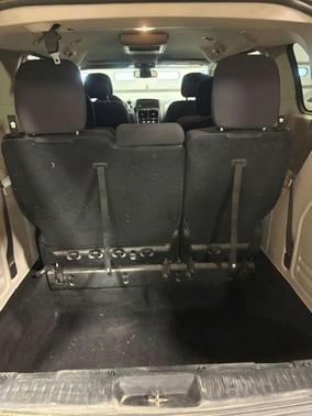 Gray 2019 Dodge Grand Caravan SE