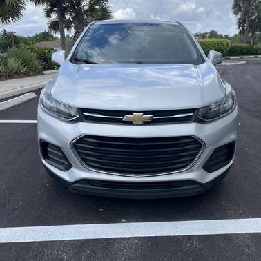 Silver 2018 Chevrolet Trax LS