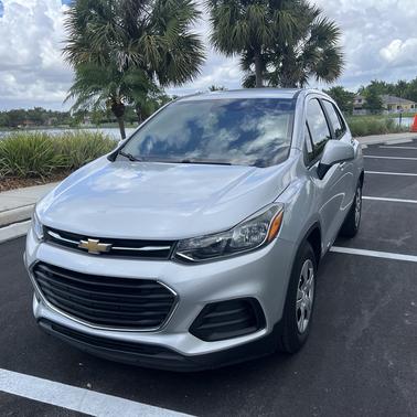Silver 2018 Chevrolet Trax LS