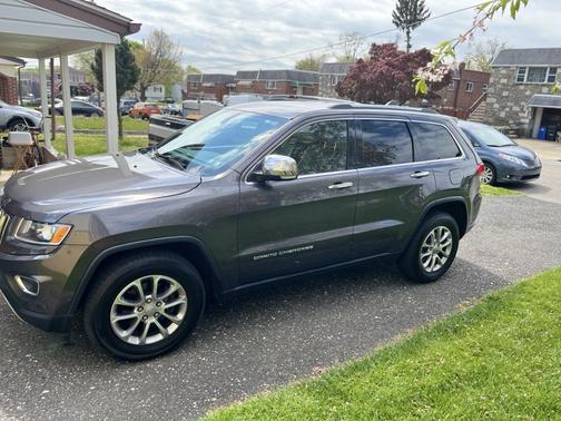 Gray 2015 Jeep Grand Cherokee Limited